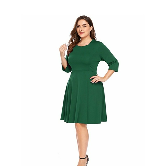 🌱Plus Size Green Skater Dress - Picture 4 of 7